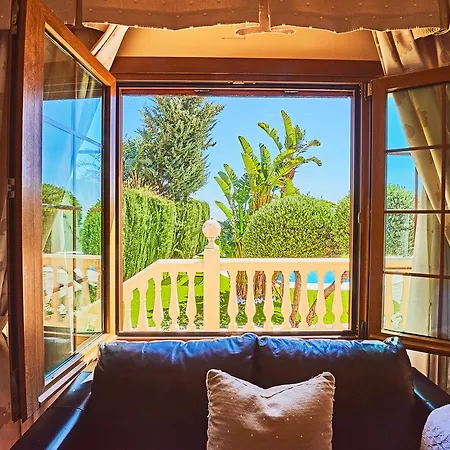 La Hacienda *